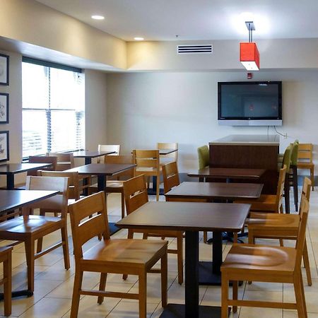 Country Inn & Suites By Radisson, Washington, Dc East - Capitol Heights, Md Εξωτερικό φωτογραφία