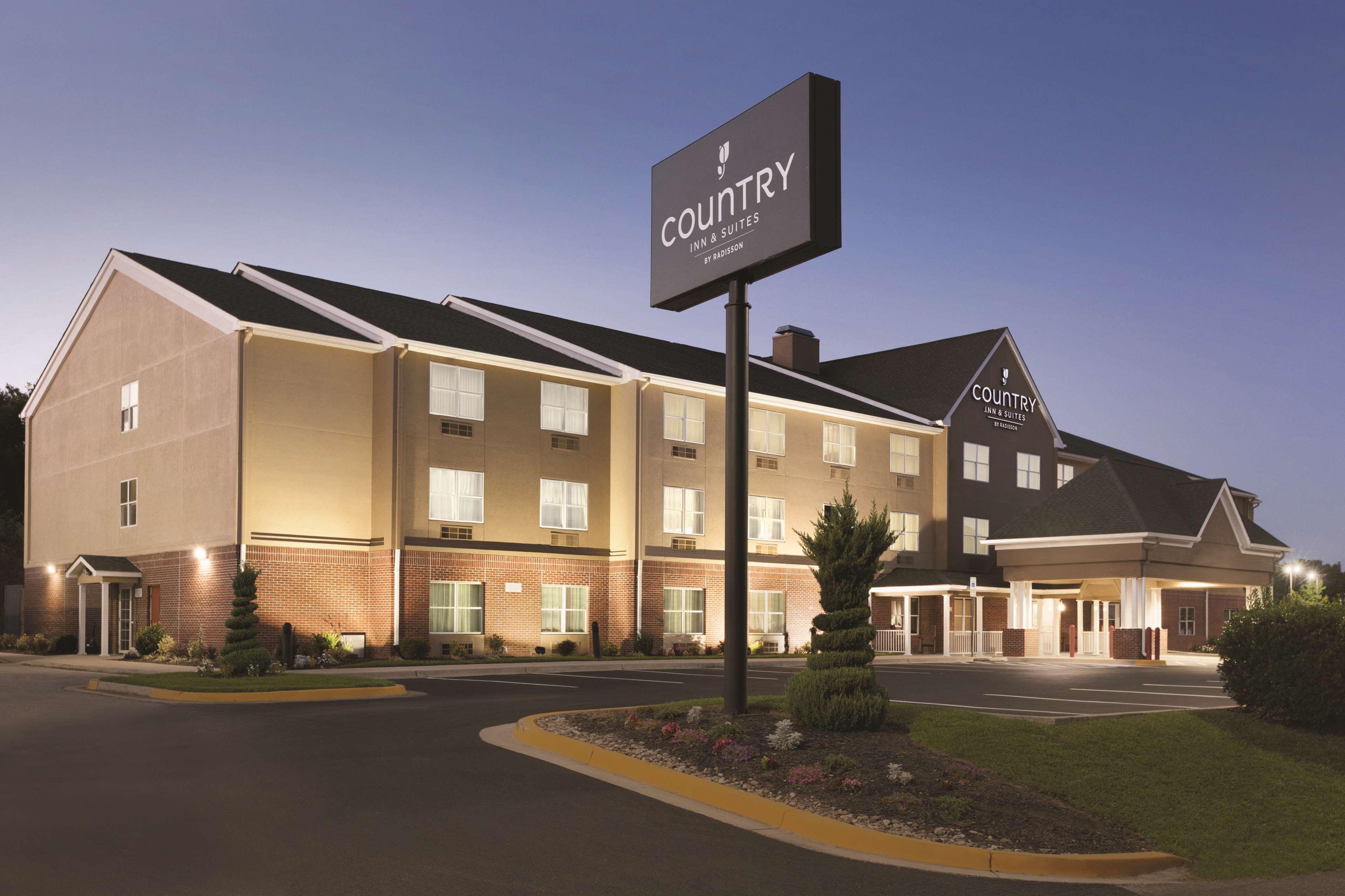 Country Inn & Suites By Radisson, Washington, Dc East - Capitol Heights, Md Εξωτερικό φωτογραφία
