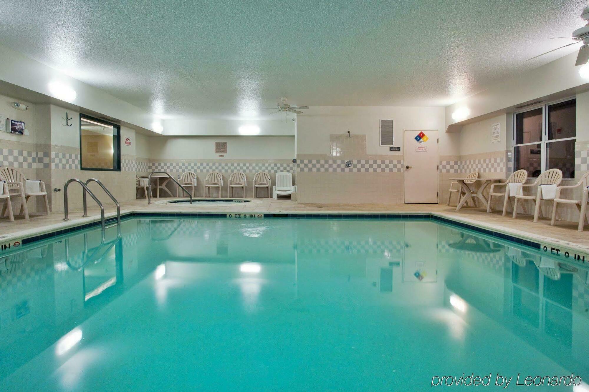 Country Inn & Suites By Radisson, Washington, Dc East - Capitol Heights, Md Εξωτερικό φωτογραφία